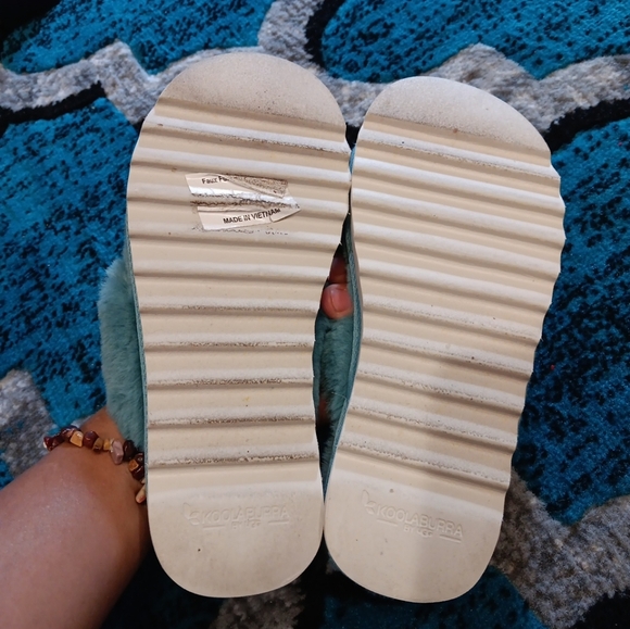 Koolaburra by UGG  sandals size 6 - Picture 4 of 5